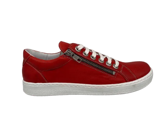 Chacal Women's Ceraline Sneakers- Rojo